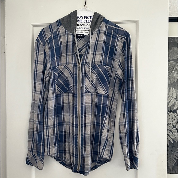 ORIGINAL USE | Men's Plaid Hooded Flannel Long Sleeve Button-Down Shirt - Picture 1 of 6